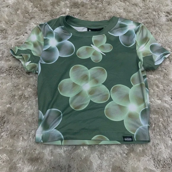 Green Patterned Crop Top - Picture 2 of 5